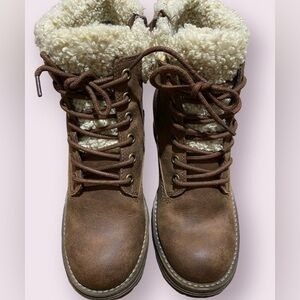 Fergie Brown Sherpa-Lined Ankle Boots Size 6